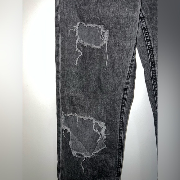 Aeropostale Women's Black Distressed Straight Jeans size 4 reg - Picture 3 of 11